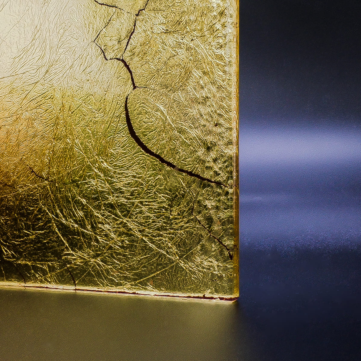 Eglomisé, gilding, gold, silver and platinum, details