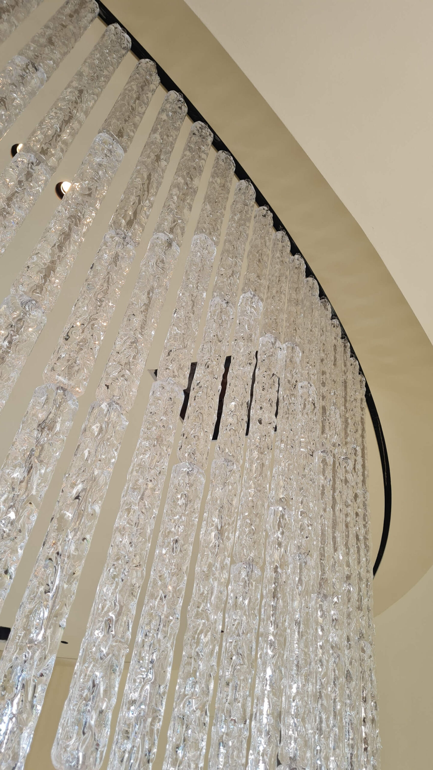 Salon Martel - cast glass